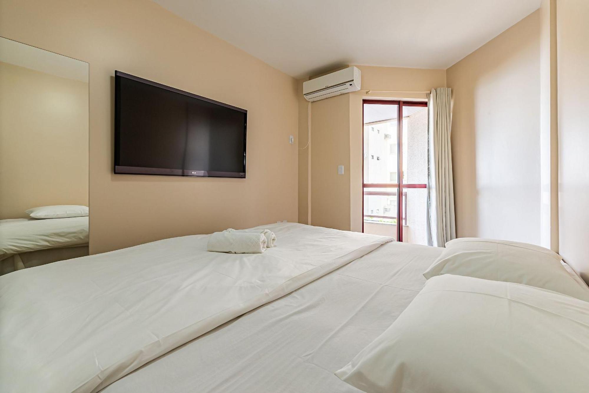 Apto Pe Na Areia Vista Mar Em Meia Evb308 Apartment